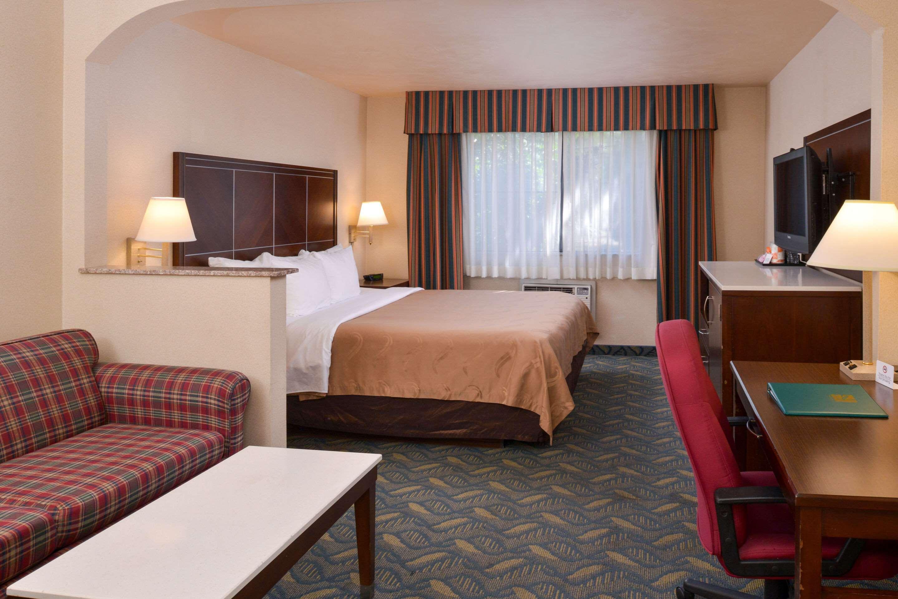 Quality Inn & Suites Walnut - City Of Industry Buitenkant foto