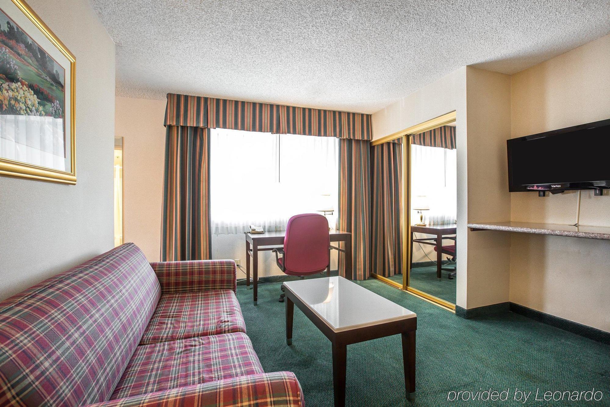 Quality Inn & Suites Walnut - City Of Industry Buitenkant foto
