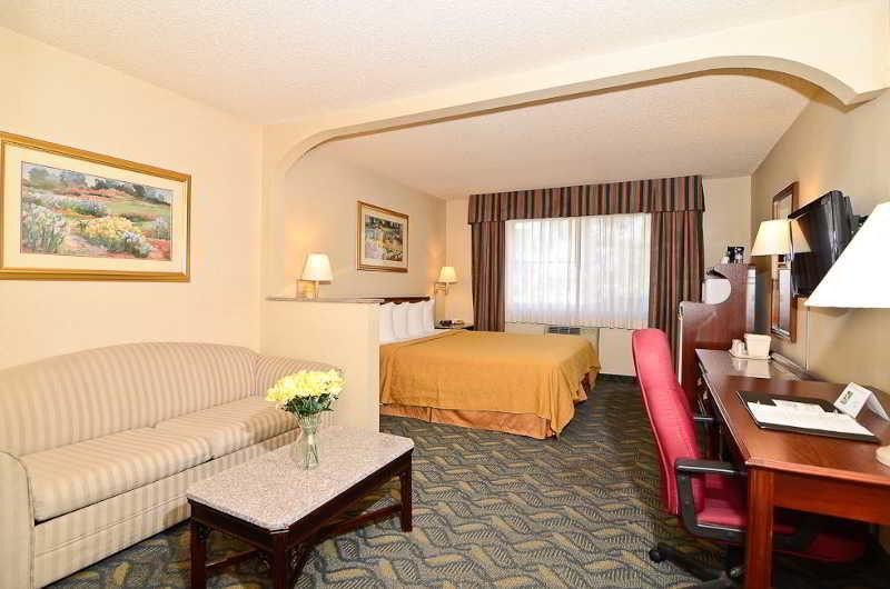 Quality Inn & Suites Walnut - City Of Industry Buitenkant foto